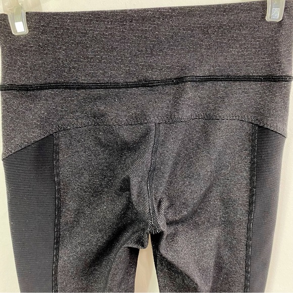 Lululemon Ankle Zip Compression Leggings Sz 4 - Picture 6 of 11